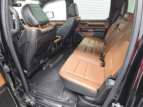 Used 2022 RAM 1500 Limited w/ Body Color Bumper Group image 33