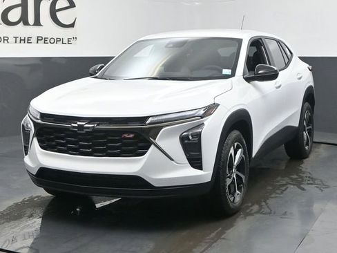 New 2026 Chevrolet Trax RS image 7