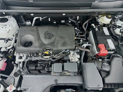 Used 2024 Toyota RAV4 XLE image 31