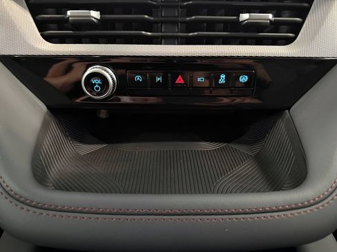 New 2026 Ford Explorer Active AWD/4WD image 26