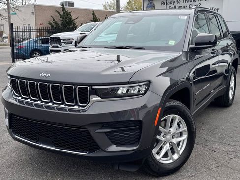New 2026 Jeep Grand Cherokee Laredo AWD/4WD image 3