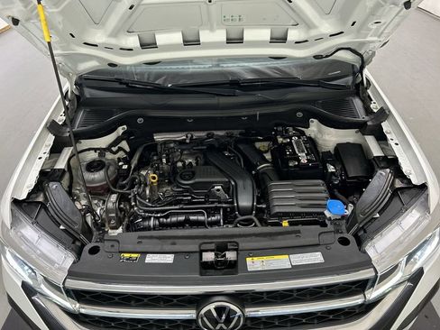 Certified 2022 Volkswagen Taos SEL AWD/4WD image 25