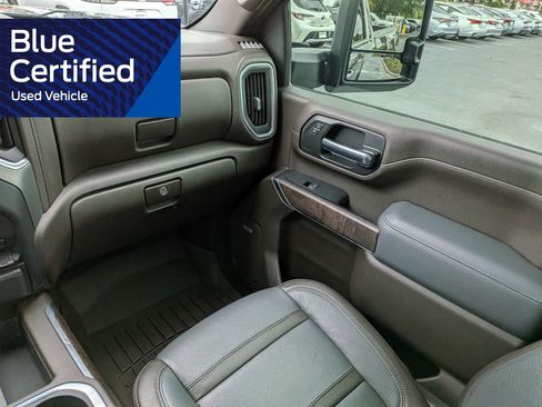 Used 2022 GMC Sierra 2500 Denali w/ Denali Ultimate Package AWD/4WD image 22