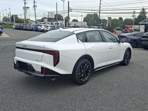 New 2025 Kia K4 GT-Line Turbo FWD image 3