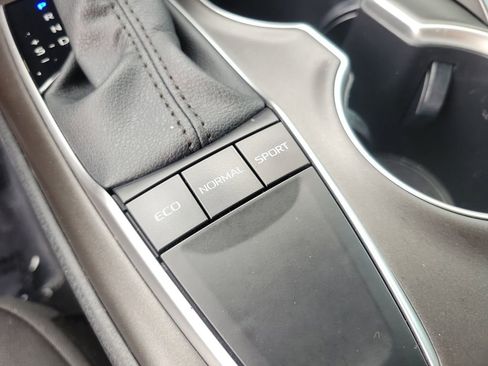 Used 2023 Toyota Camry LE image 21