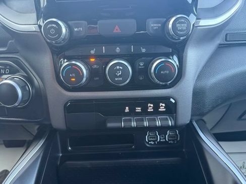 Used 2023 RAM 1500 Big Horn AWD/4WD image 38