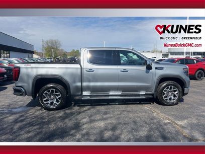 New 2026 GMC Sierra 1500 SLT w/ SLT Premium Package
