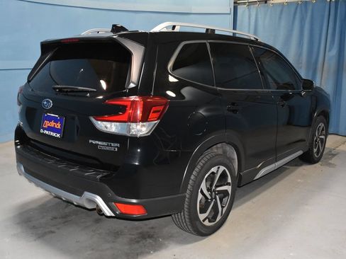 Used 2024 Subaru Forester Touring w/ Convenience Package AWD/4WD image 28