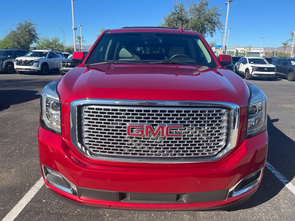 Used 2015 GMC Yukon XL Denali w/ Premium Package AWD/4WD image 2