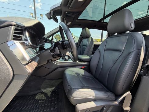 Used 2021 Audi Q7 2.0T Premium w/ Convenience Package AWD/4WD image 17
