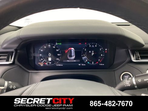 Used 2023 Land Rover Range Rover Velar R-Dynamic S AWD/4WD image 17