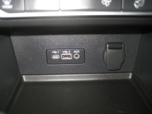 Used 2023 Nissan Sentra SR FWD image 17