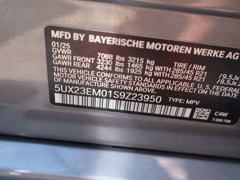Used 2025 BMW X7 xDrive40i AWD/4WD image 47
