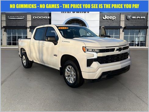 Used 2022 Chevrolet Silverado 1500 RST AWD/4WD image 1