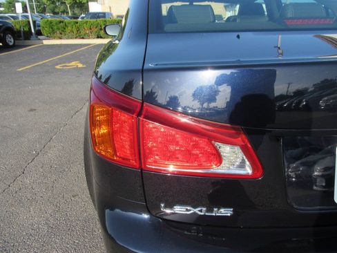 Used 2009 Lexus IS 250 AWD image 32
