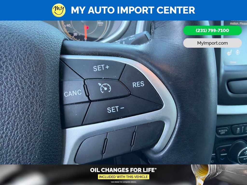 Used 2017 Jeep Cherokee Limited w/ Trailer Tow Group AWD/4WD image 16