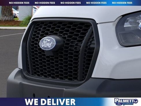 New 2026 Ford Transit 250 148 Medium Roof w/ Load Area Protection Package RWD image 17