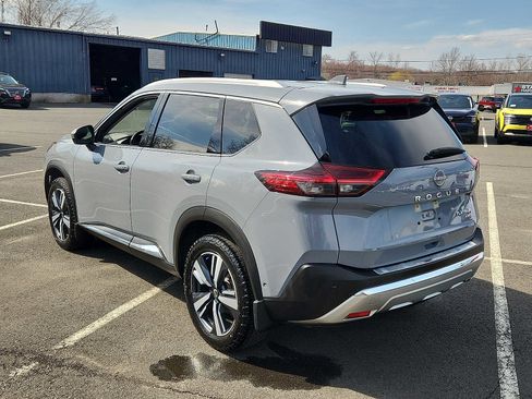 Used 2023 Nissan Rogue Platinum w/ Platinum Premium Package image 6