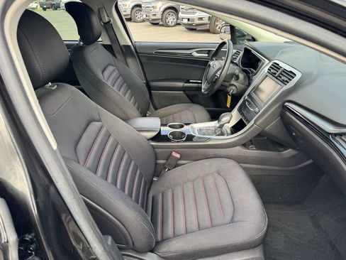 Used 2013 Ford Fusion SE image 15