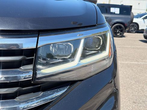 Used 2020 Volkswagen Atlas Cross Sport SEL R-Line image 9