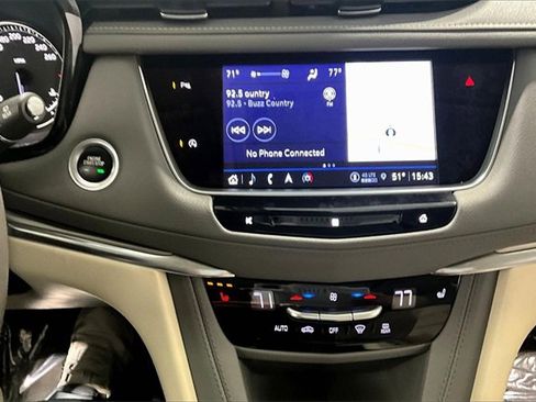 Used 2021 Cadillac XT5 Premium Luxury image 15