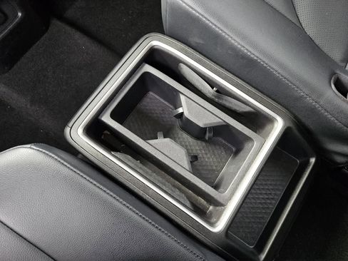 Used 2025 Toyota Grand Highlander AWD image 13