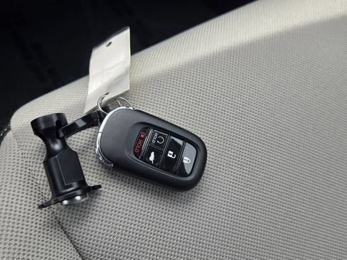 Certified 2025 Honda CR-V EX image 18