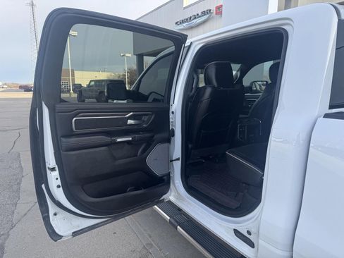 Used 2025 RAM 1500 Laramie image 9