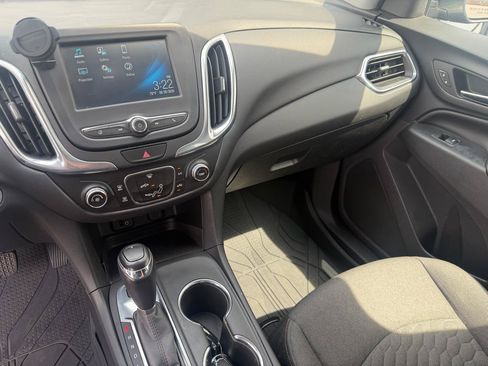 Used 2018 Chevrolet Equinox LT AWD/4WD image 12
