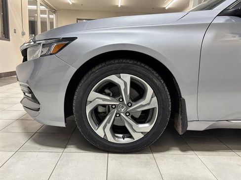 Used 2018 Honda Accord EX image 7