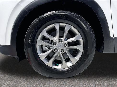 Used 2019 Hyundai Santa Fe SEL FWD image 31