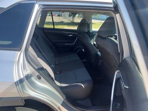 Used 2024 Toyota RAV4 XLE AWD/4WD image 15