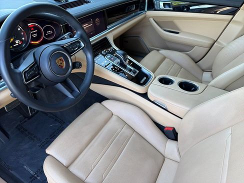 Used 2023 Porsche Panamera AWD/4WD image 5