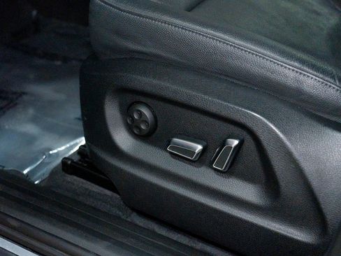 Used 2015 Audi SQ5 Premium Plus image 18