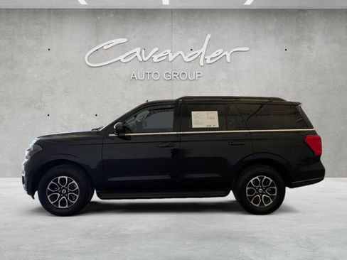 Used 2023 Ford Expedition XLT image 13