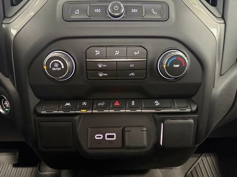 New 2026 Chevrolet Silverado 1500 Custom Trail Boss w/ LPO, Dark Essentials Package AWD/4WD image 16
