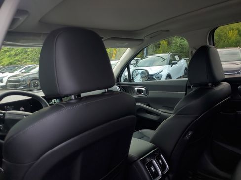 New 2026 Kia Sorento S w/ S Panoramic Sunroof Package image 11