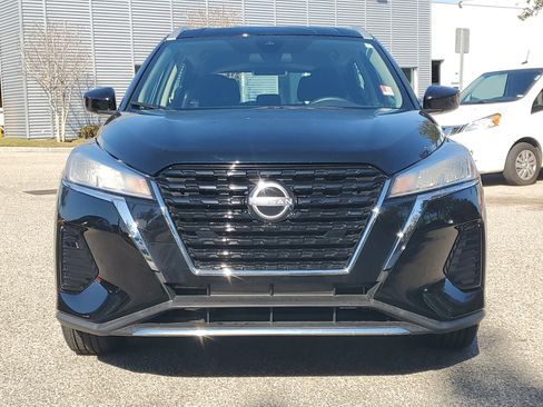 Certified 2023 Nissan Kicks SV image 2