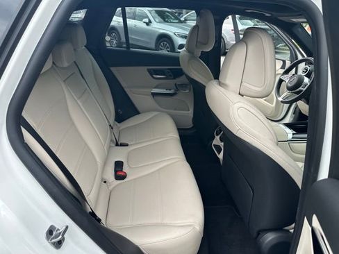 Certified 2025 Mercedes-Benz GLC 300 image 14
