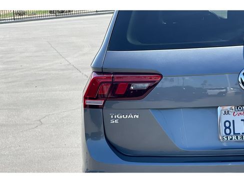 Used 2019 Volkswagen Tiguan SE AWD/4WD image 15
