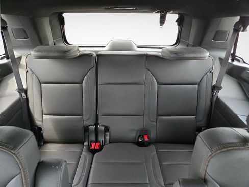 Used 2023 Chevrolet Tahoe High Country AWD/4WD image 12