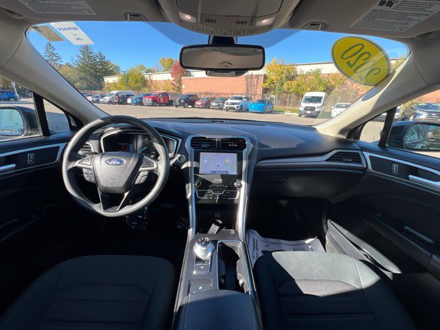Used 2020 Ford Fusion SE FWD image 18