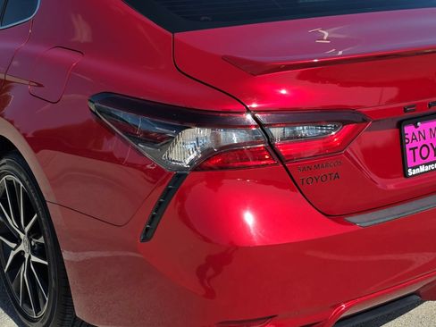 Used 2024 Toyota Camry SE w/ Convenience Package FWD image 28