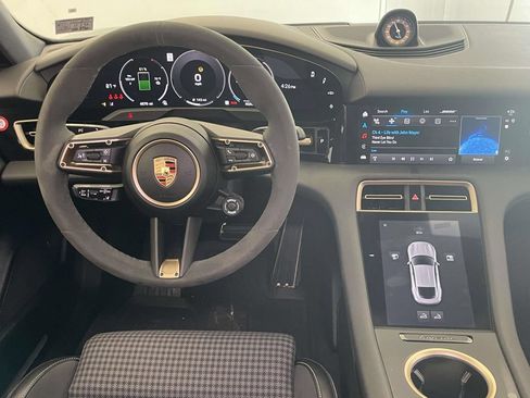 Certified 2025 Porsche Taycan 4S AWD/4WD image 27