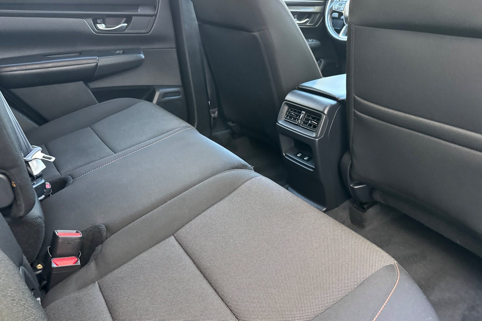 Used 2025 Honda CR-V Sport image 32