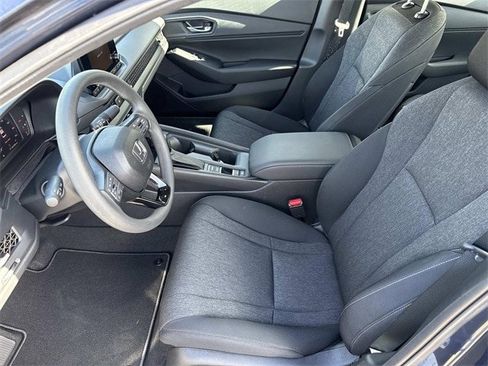 Certified 2025 Honda Accord SE image 9