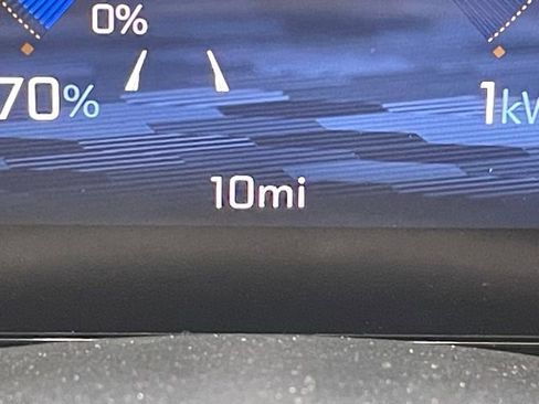 New 2026 Chevrolet Equinox EV LT image 2