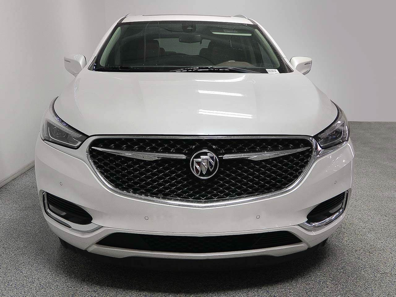 Used 2021 Buick Enclave Avenir w/ Avenir Technology Package FWD image 3