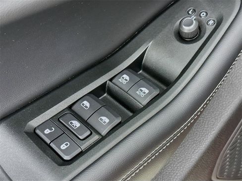 Used 2025 Jeep Grand Cherokee Limited w/ Trailer Tow Package image 17