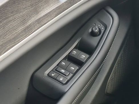 New 2025 Jeep Grand Cherokee Limited w/ Black Appearance Package image 30